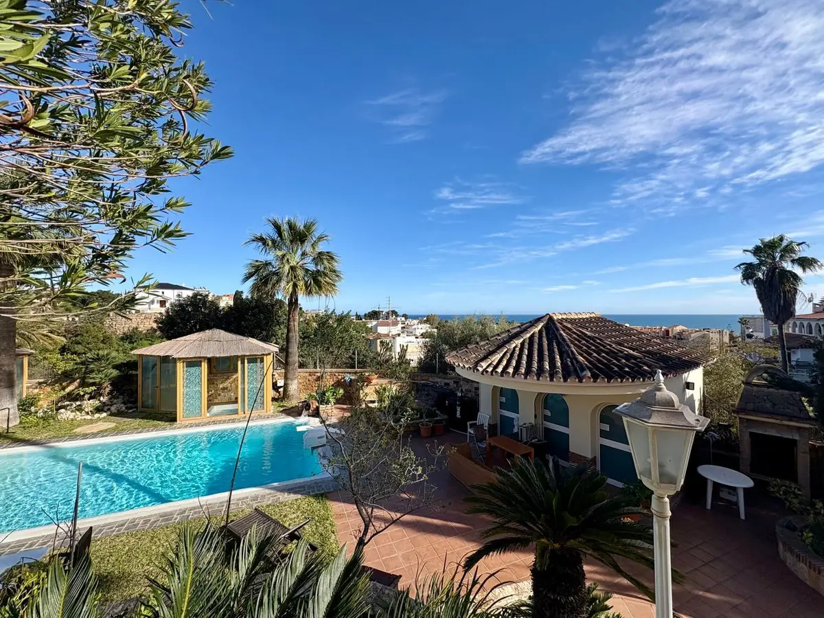 Detached Villa for sale in Torreblanca — photo 1