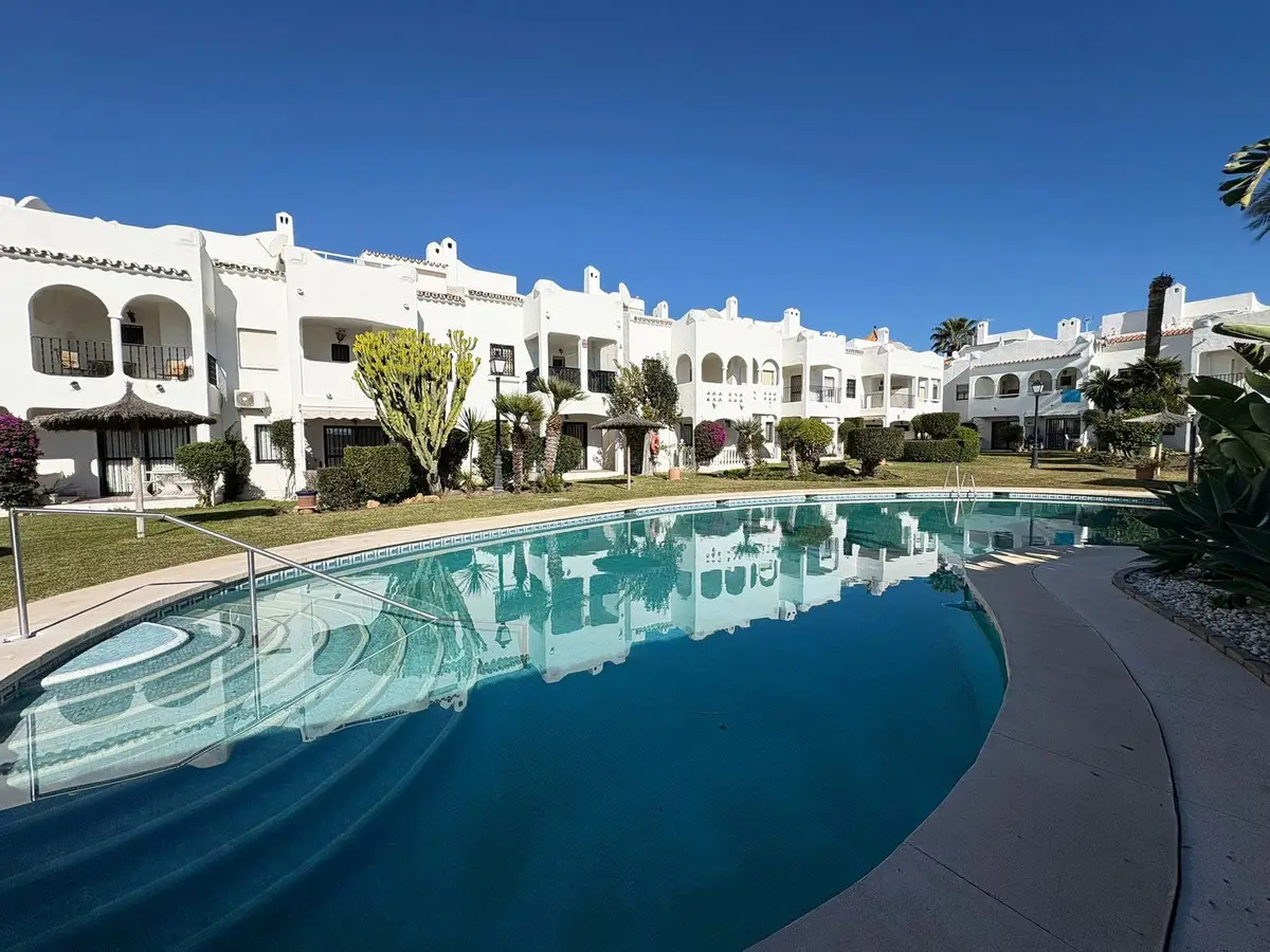 Semi-Detached House for sale in Bel Air — photo 1