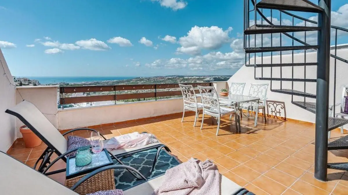 Penthouse for sale in Doña Julia — photo 1