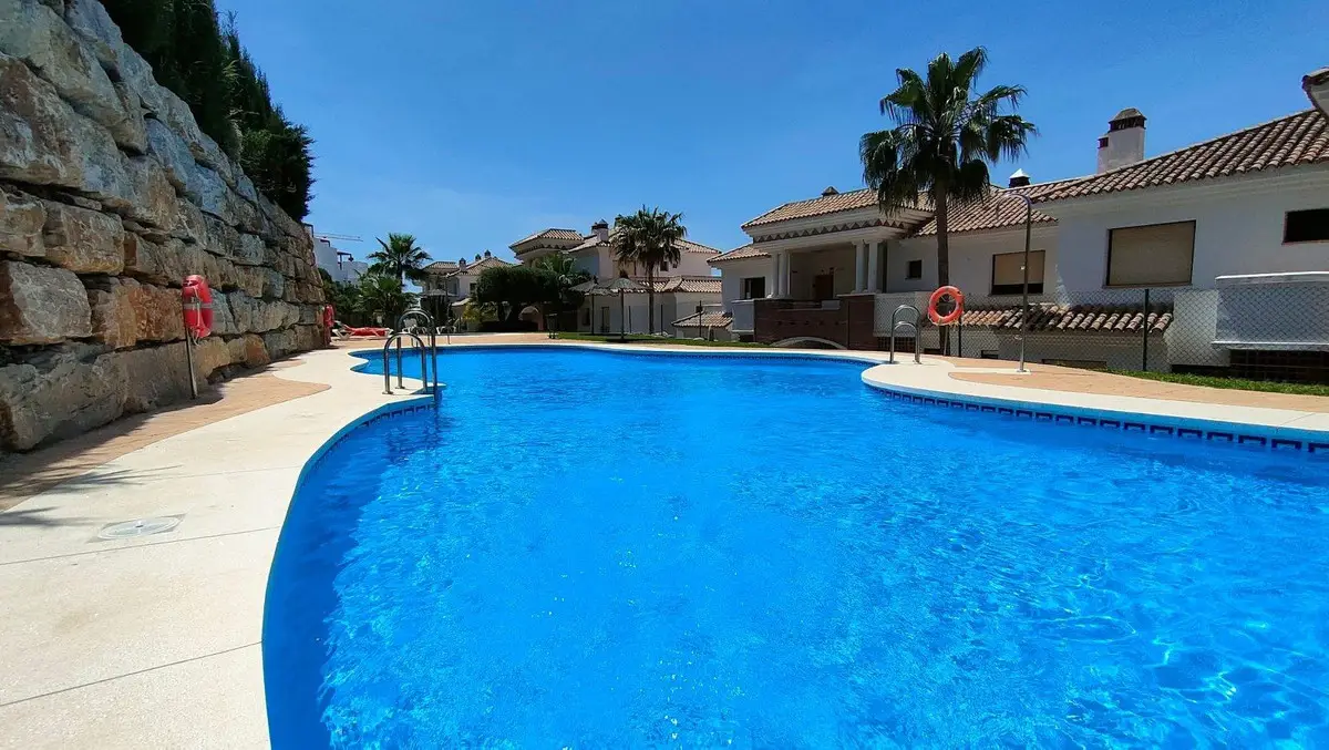 Middle Floor Apartment for sale in Casares Playa — photo 1