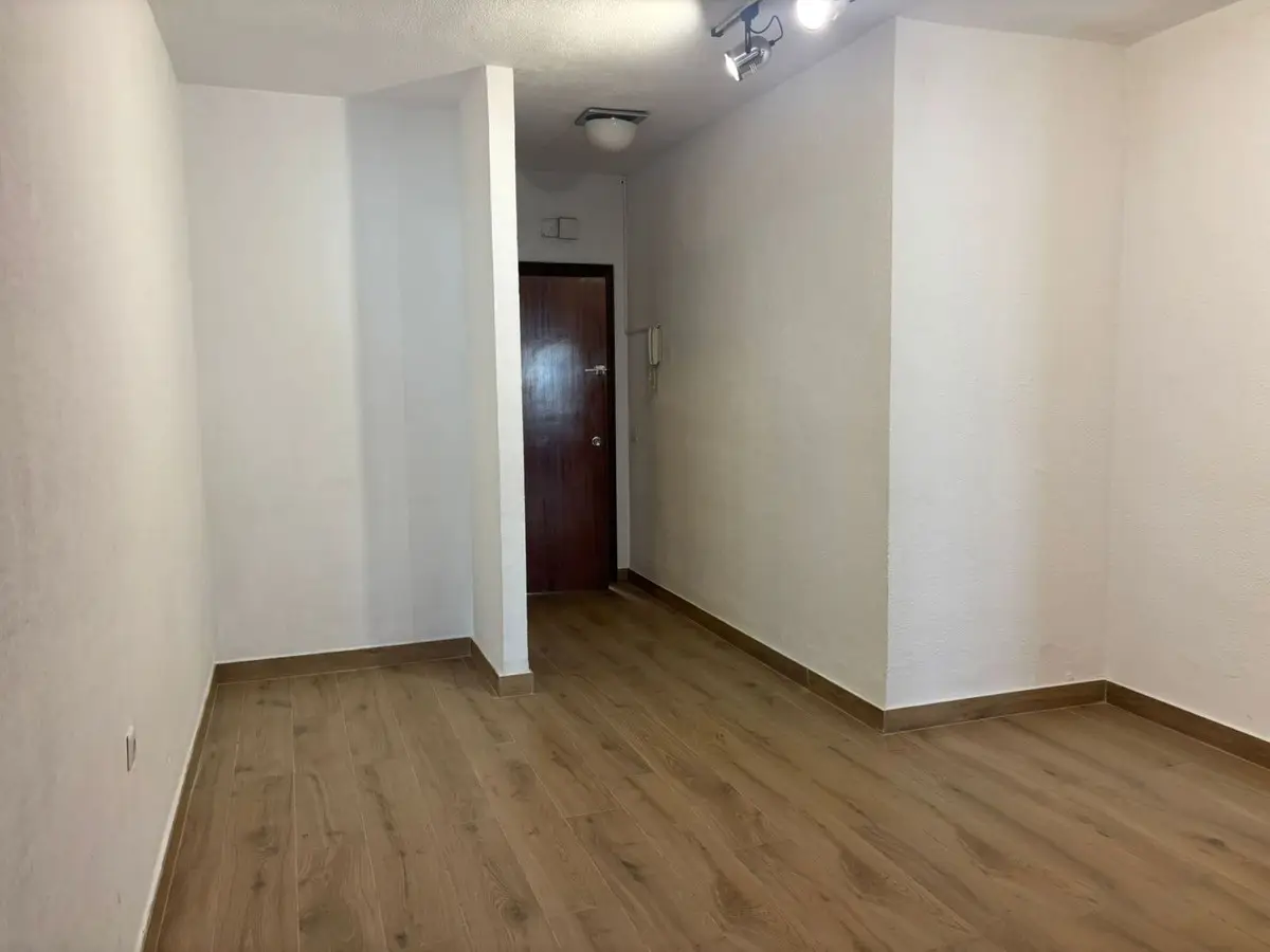 Middle Floor Apartment for sale in Marbella — photo 1