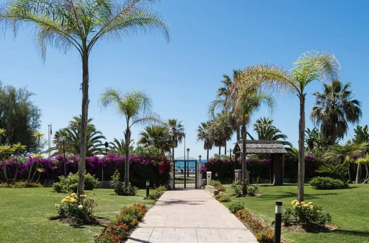 Middle Floor Apartment for sale in Puerto Banús — photo 1