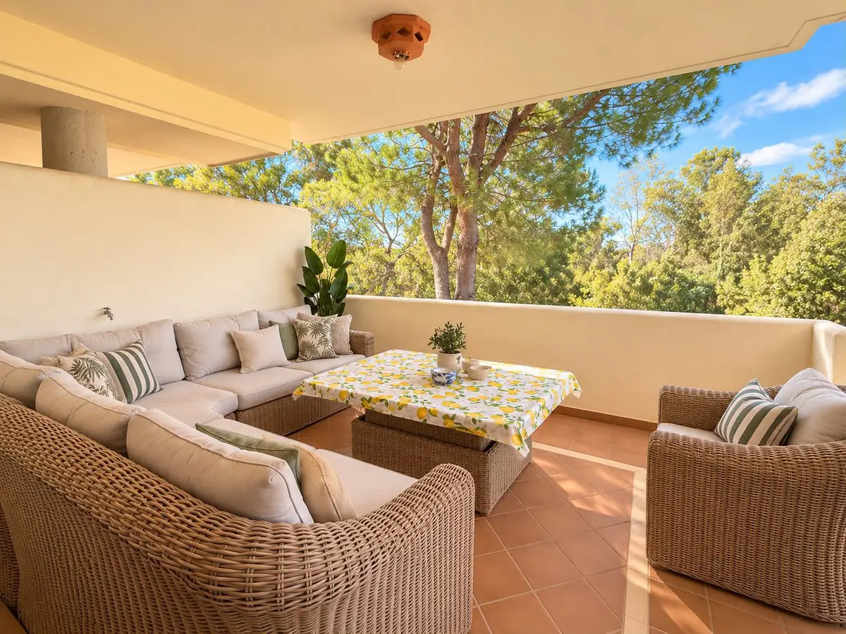 Ground Floor Apartment for sale in Marbella — photo 1