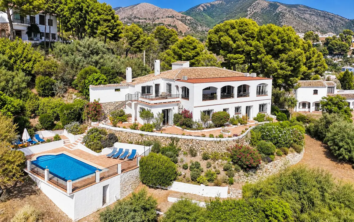 Detached Villa for sale in Mijas — photo 1