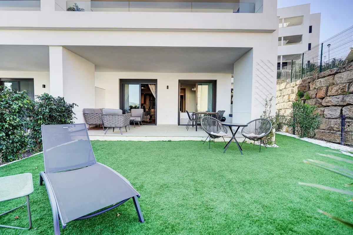 Ground Floor Apartment for sale in La Cala de Mijas — photo 1