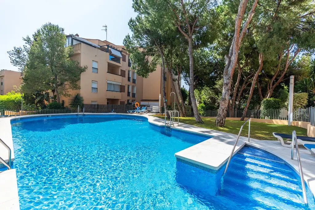 Ground Floor Apartment for sale in Marbella — photo 1