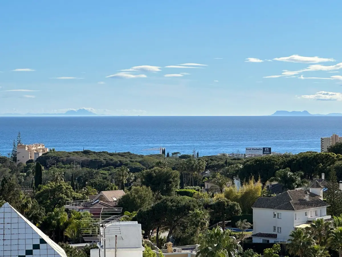 Penthouse for sale in Reserva de Marbella — photo 1