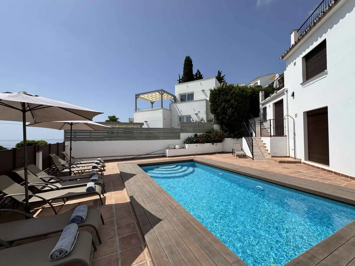 Detached Villa for sale in La Cala de Mijas — photo 1