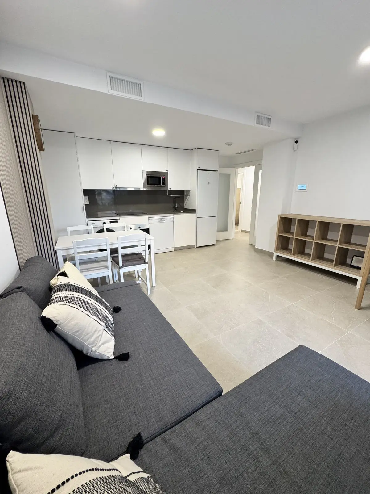 Middle Floor Apartment for sale in Estepona — photo 1