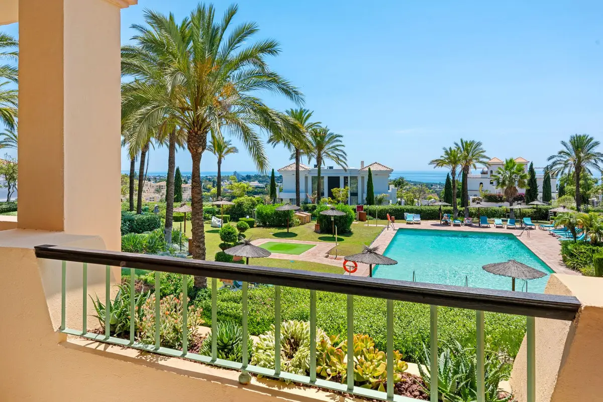 Middle Floor Apartment for sale in Los Flamingos — photo 1