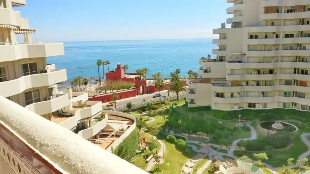 Middle Floor Apartment for sale in Benalmadena — photo 1