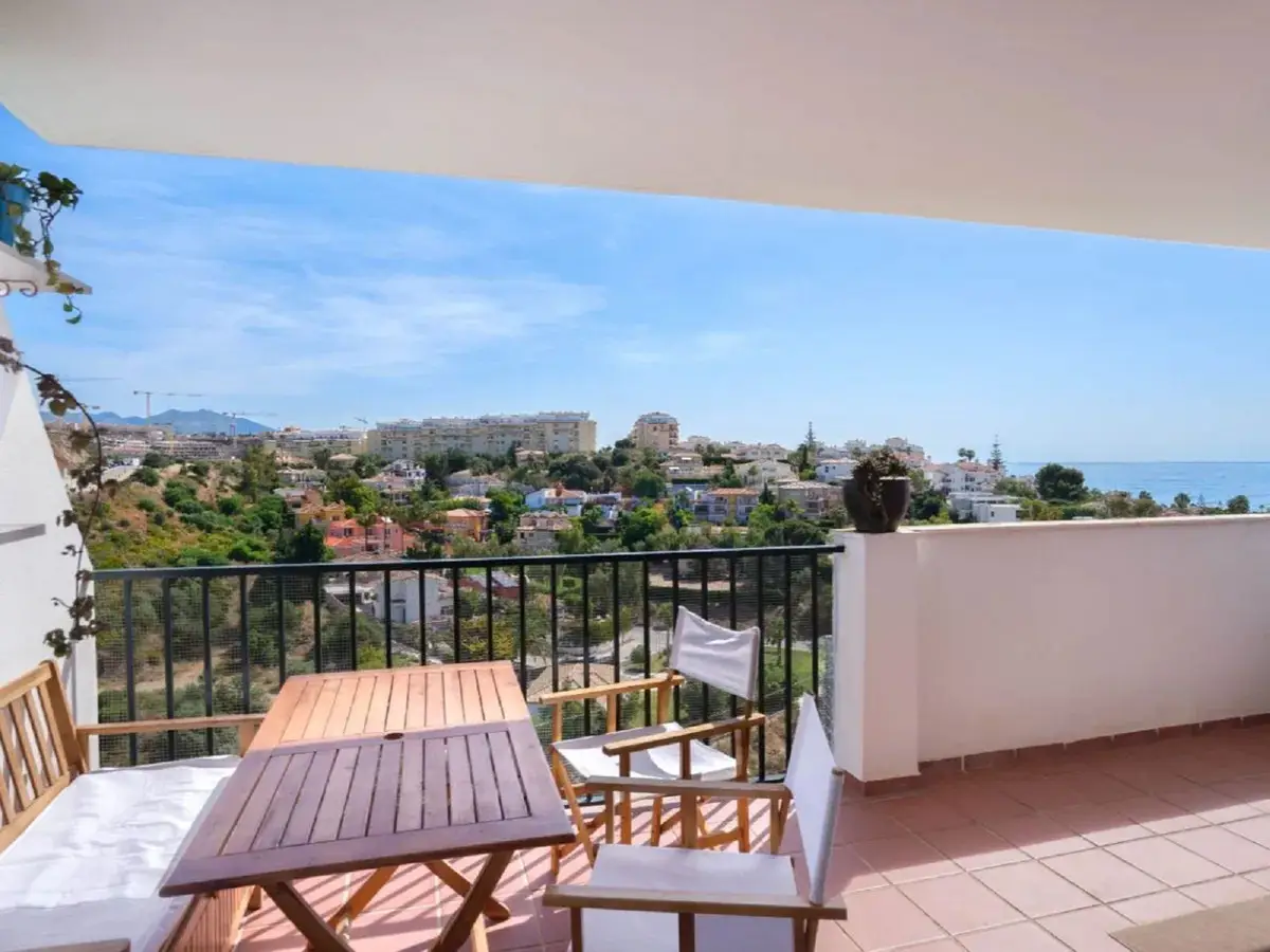 Middle Floor Apartment for sale in Miraflores — photo 1
