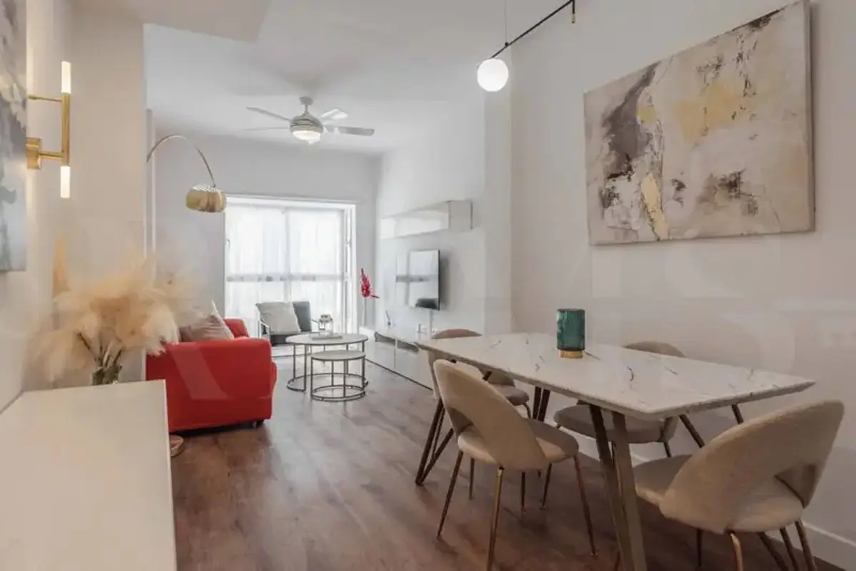 Middle Floor Apartment for sale in Málaga Centro — photo 1