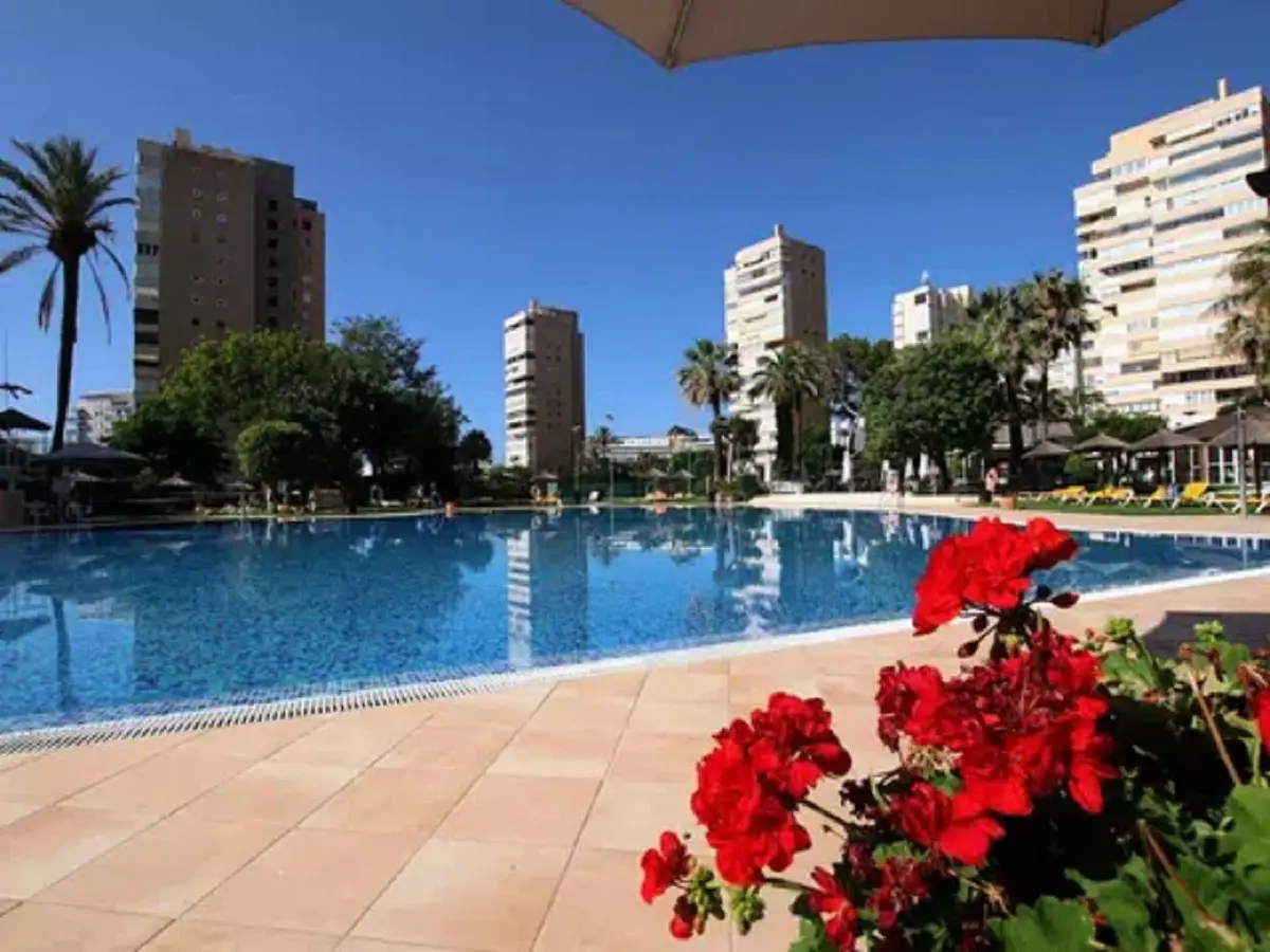 Middle Floor Apartment for sale in Torremolinos — photo 1