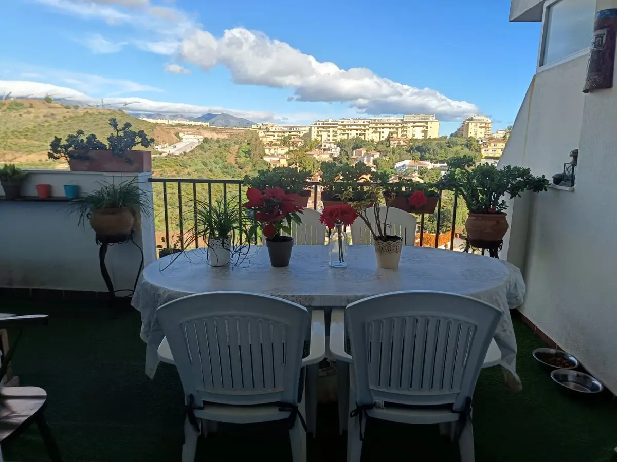 Middle Floor Apartment for sale in Miraflores — photo 1