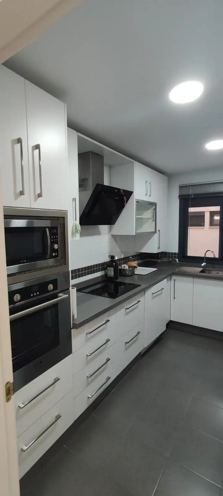 Middle Floor Apartment for sale in Málaga Centro — photo 1