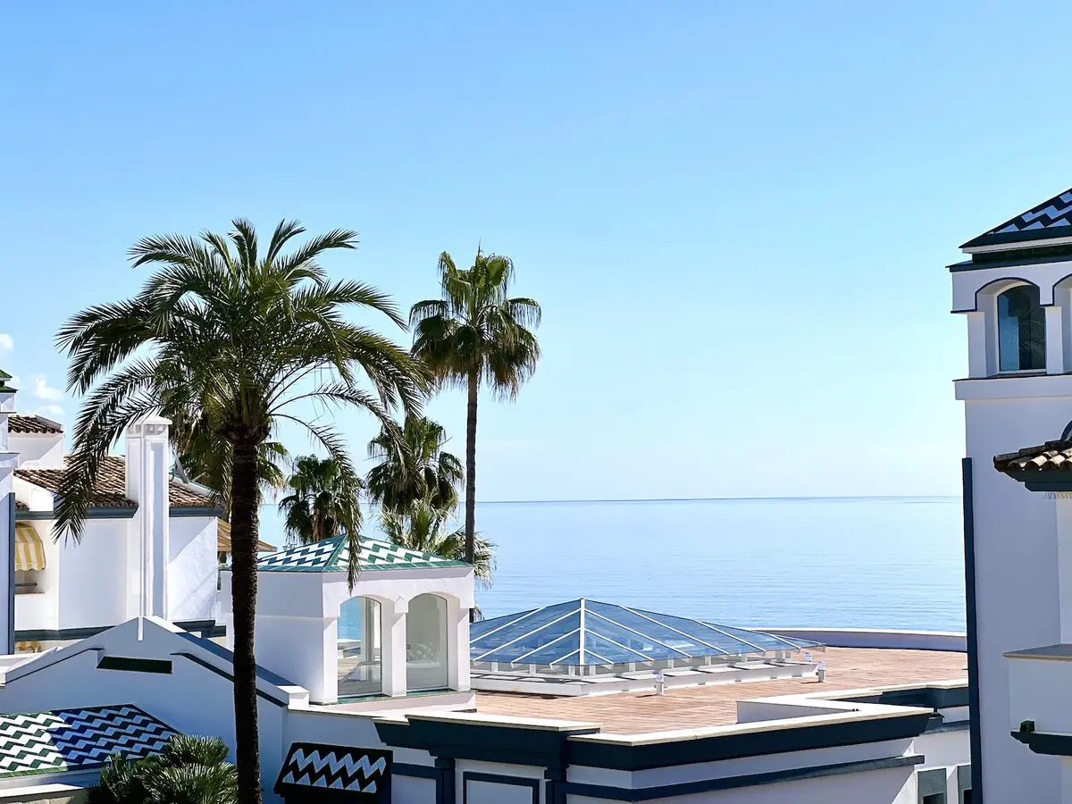 Penthouse Duplex for sale in Estepona — photo 1