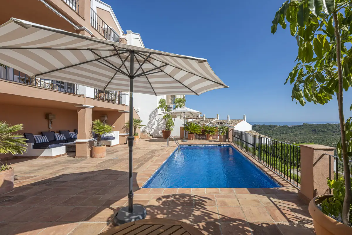 Detached Villa for sale in Benahavís — photo 1