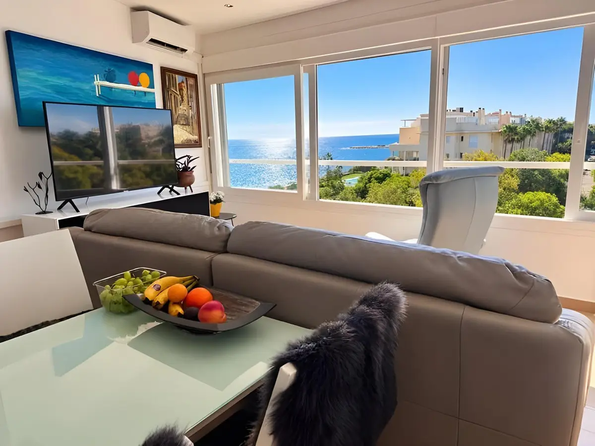 Middle Floor Apartment for sale in Mijas — photo 1