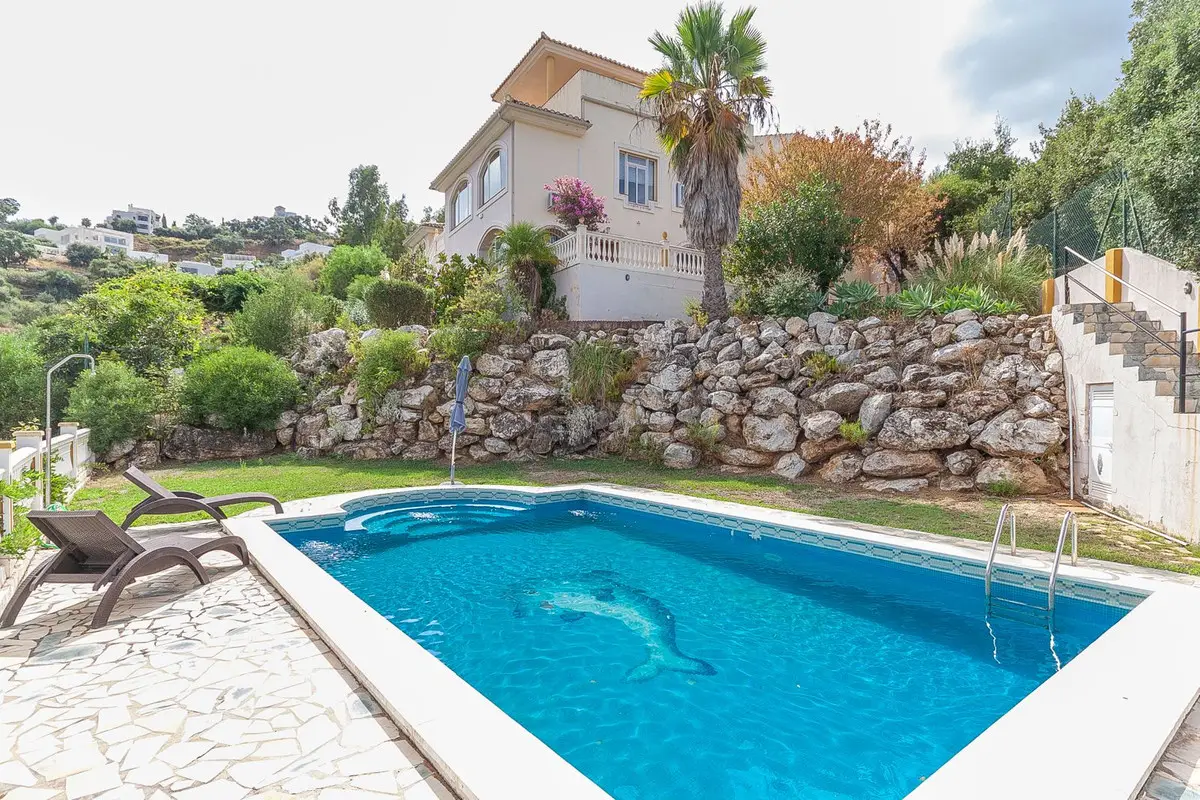 Detached Villa for sale in La Mairena — photo 1