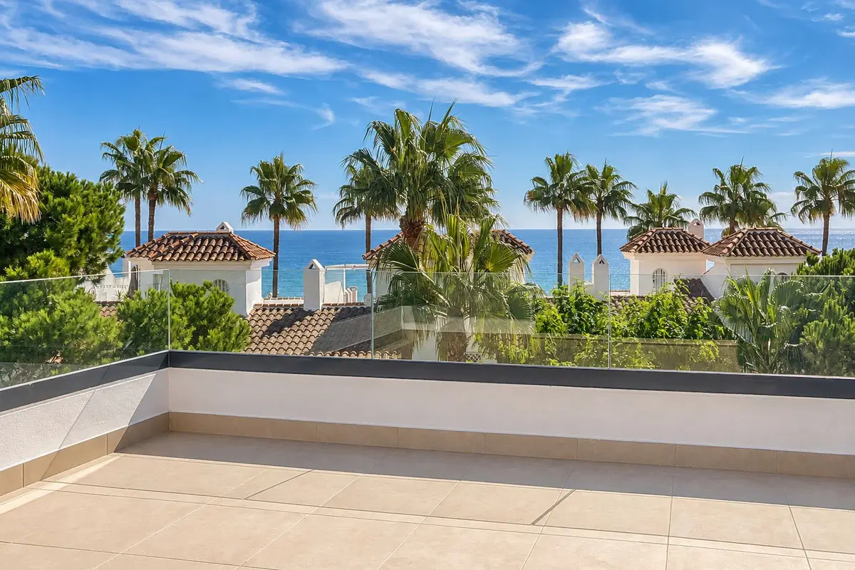 Middle Floor Apartment for sale in El Chaparral — photo 1
