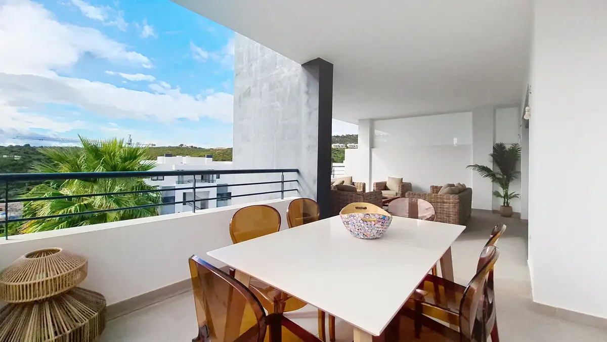 Middle Floor Apartment for sale in Casares — photo 1