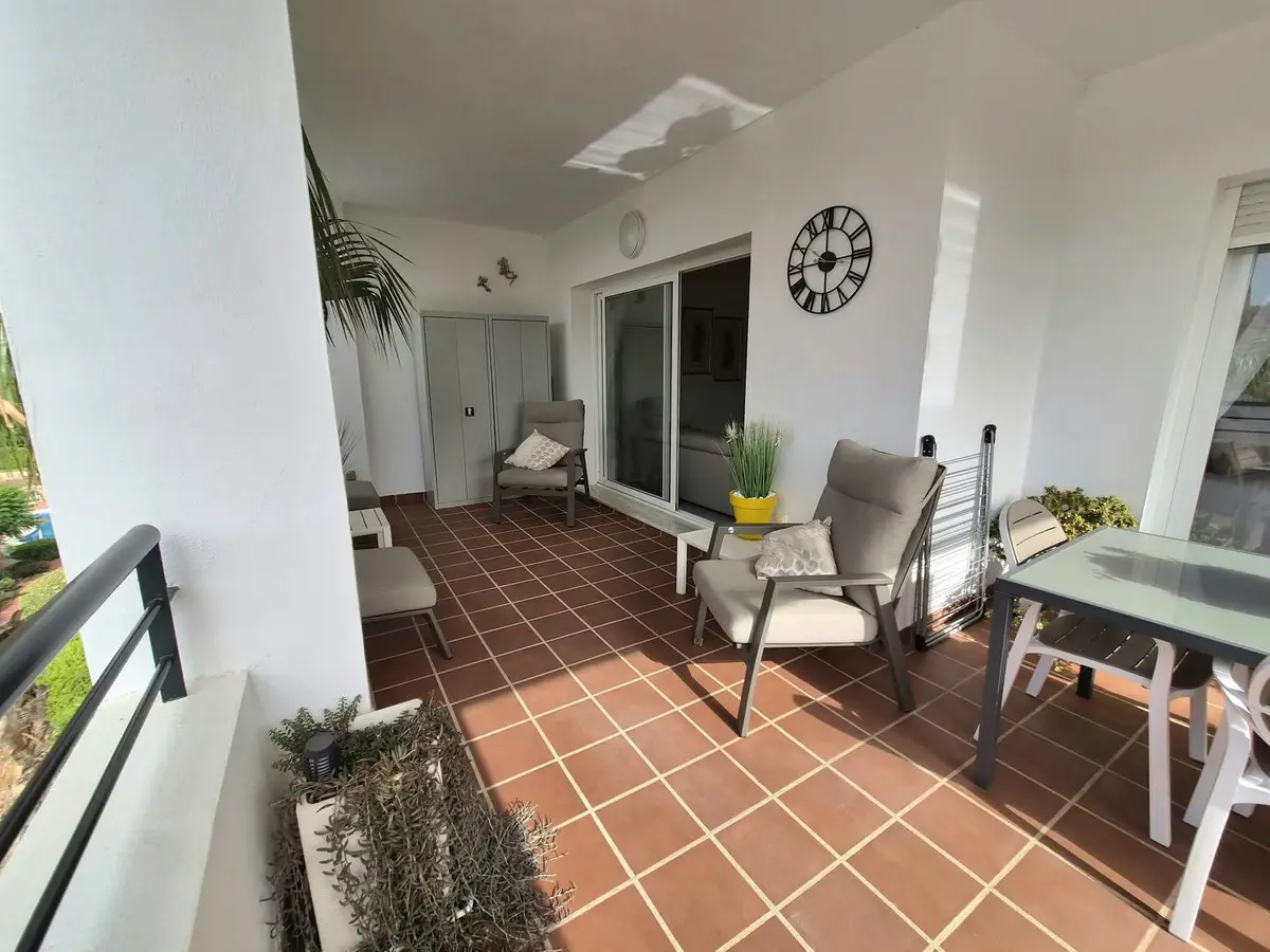 Middle Floor Apartment for sale in Alhaurin Golf — photo 1