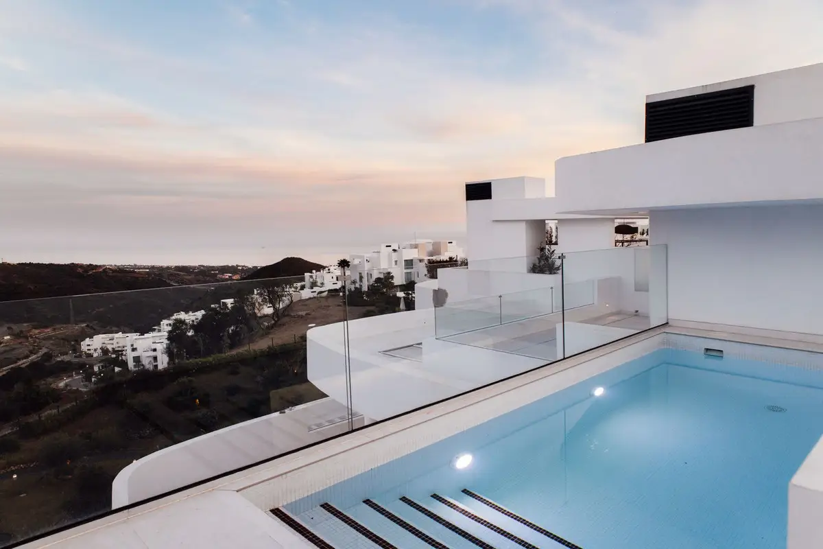 Penthouse for sale in Marbella — photo 1