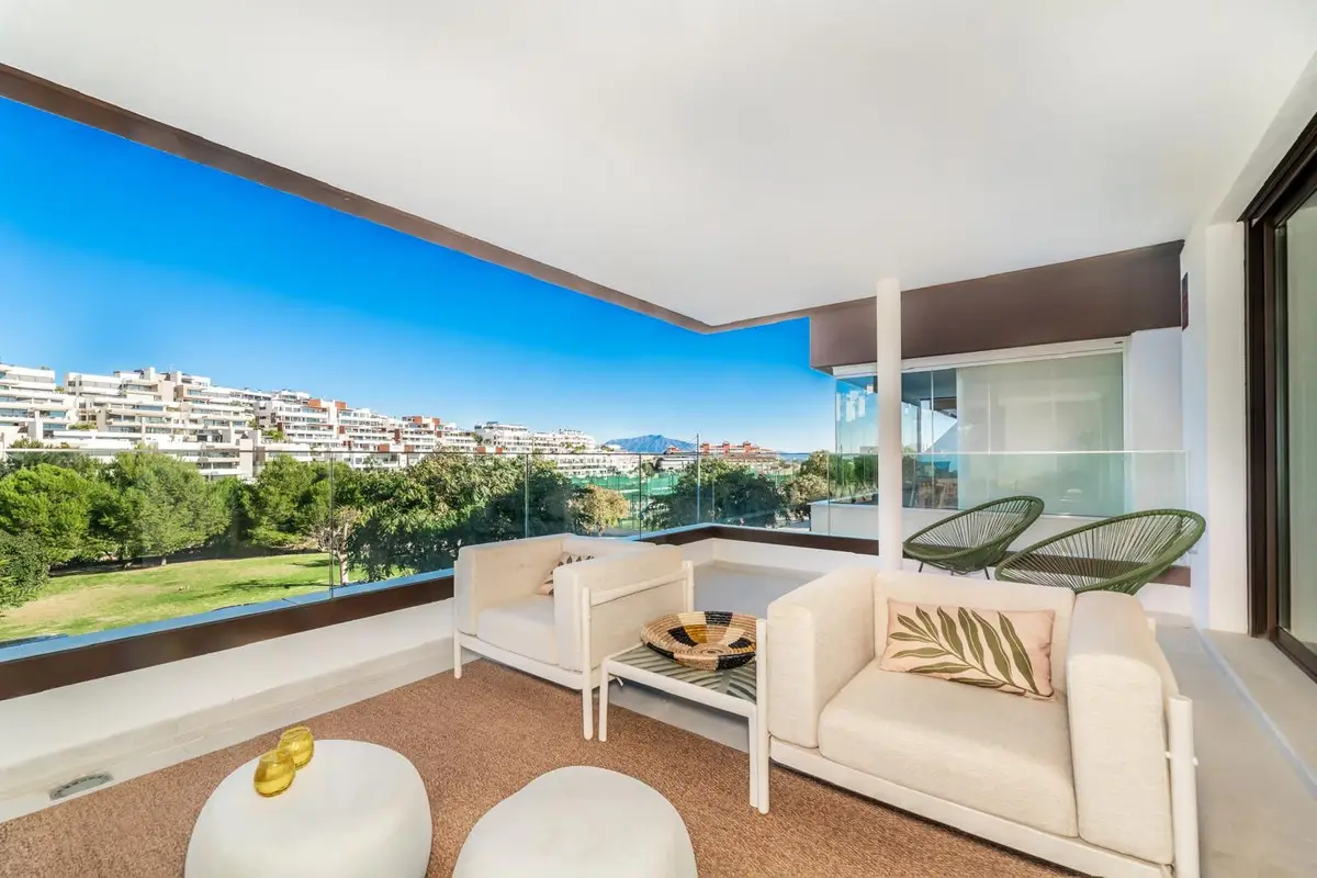 Ground Floor Apartment for sale in Estepona — photo 1