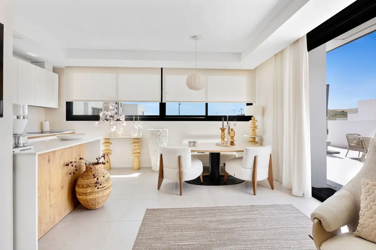 Penthouse for sale in Estepona — photo 1