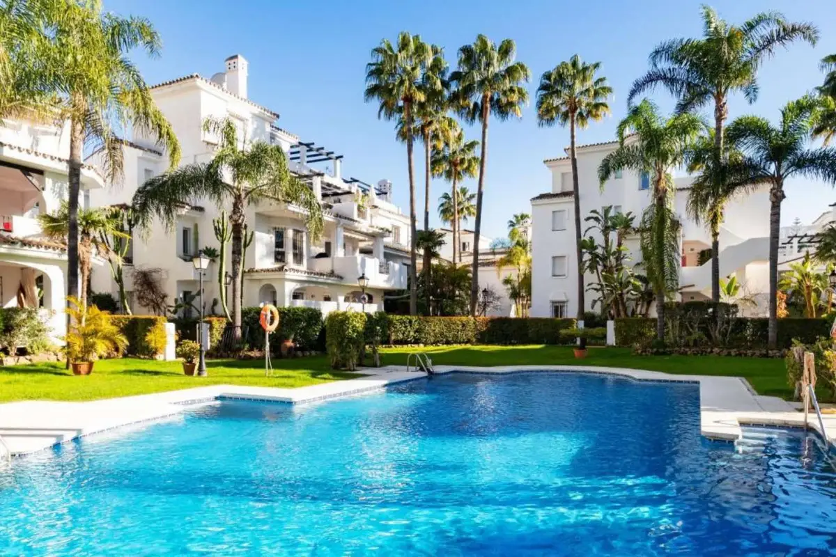 Ground Floor Apartment for sale in Nueva Andalucía — photo 1