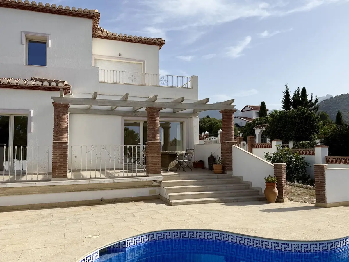 Detached Villa for sale in Frigiliana — photo 1