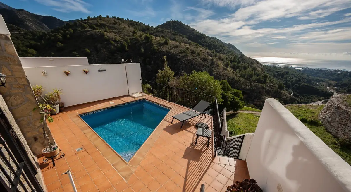 Semi-Detached House for sale in Frigiliana — photo 1