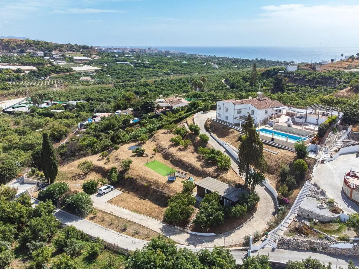 Detached Villa for sale in Nerja — photo 1