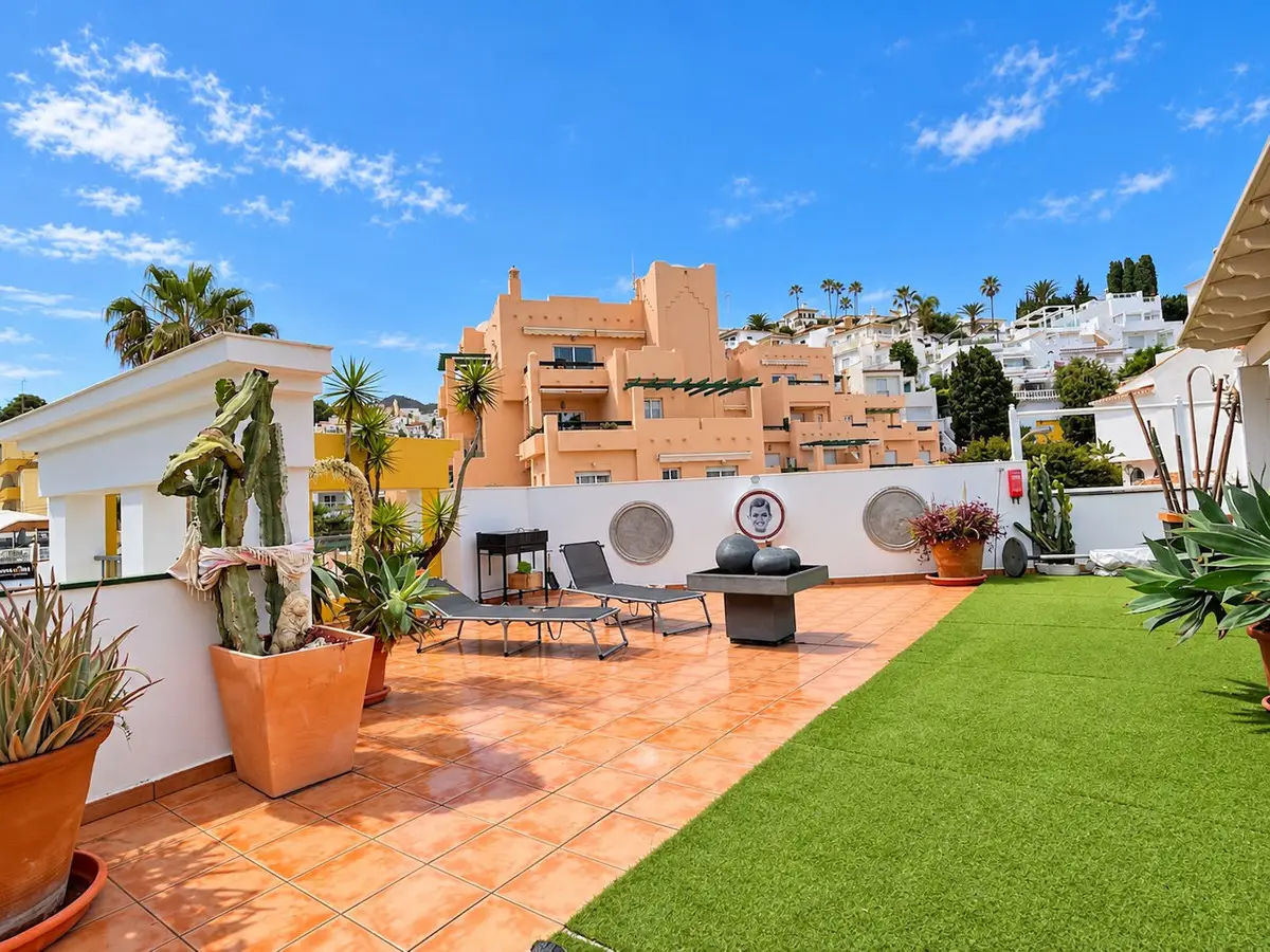 Penthouse for sale in Nerja — photo 1