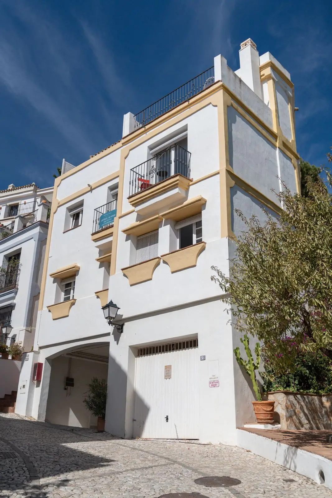 Townhouse for sale in La Heredia — photo 1