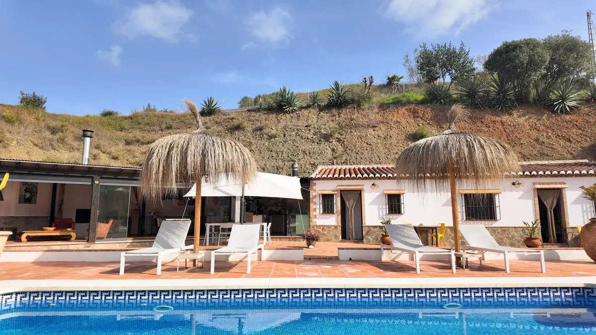 Detached Villa for sale in Alora — photo 1
