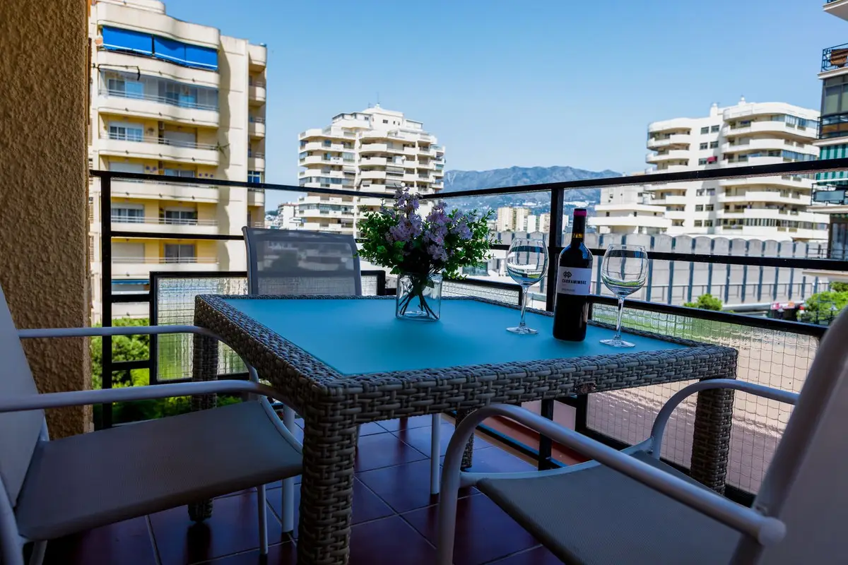 Middle Floor Apartment for sale in Fuengirola — photo 1
