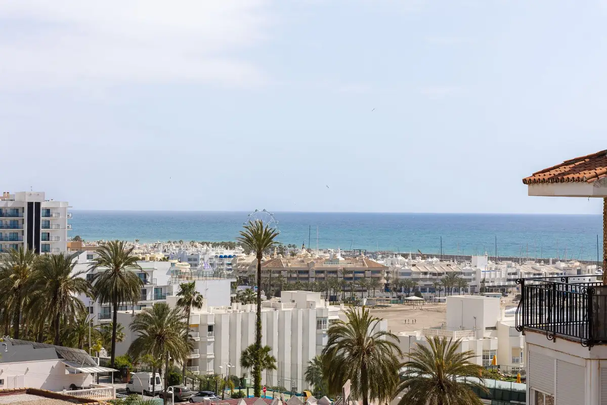 Middle Floor Apartment for sale in Benalmadena — photo 1