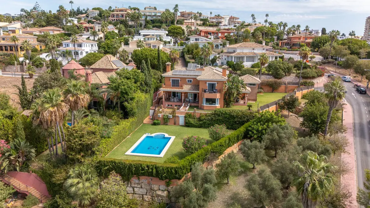 Detached Villa for sale in Benalmadena Costa — photo 1