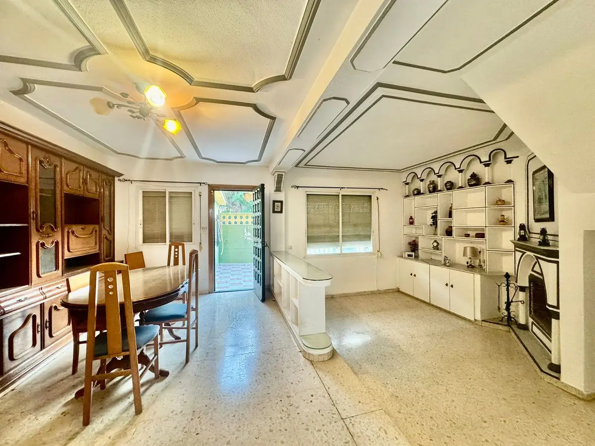 Townhouse for sale in Los Boliches — photo 1