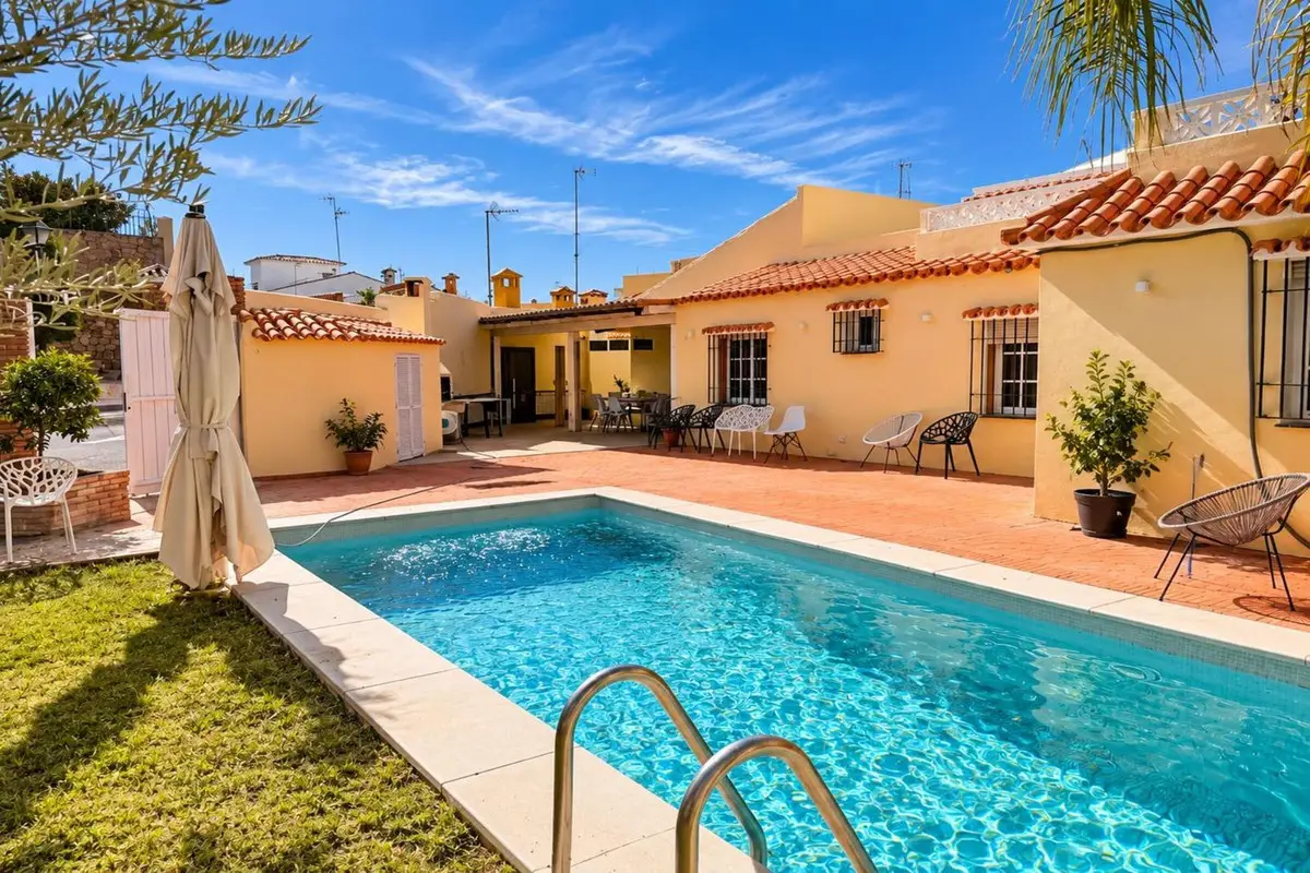 Detached Villa for sale in Marbella — photo 1