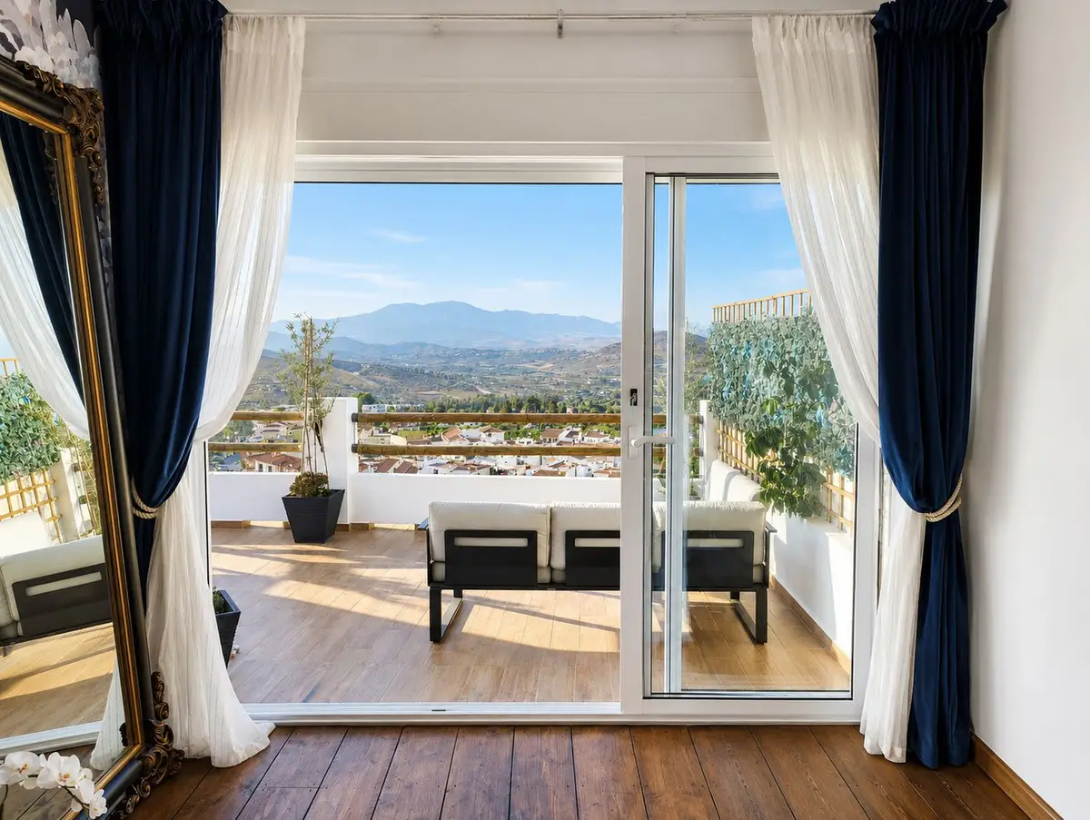 Townhouse for sale in Alhaurín el Grande — photo 1
