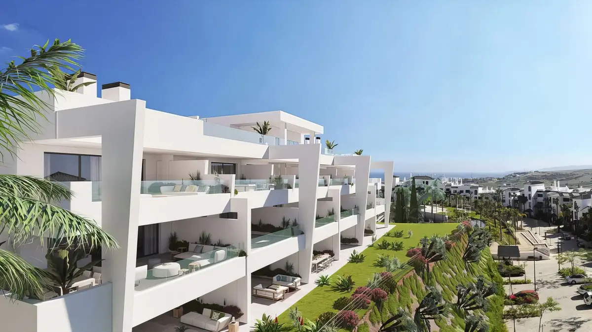 Middle Floor Apartment for sale in Estepona — photo 1
