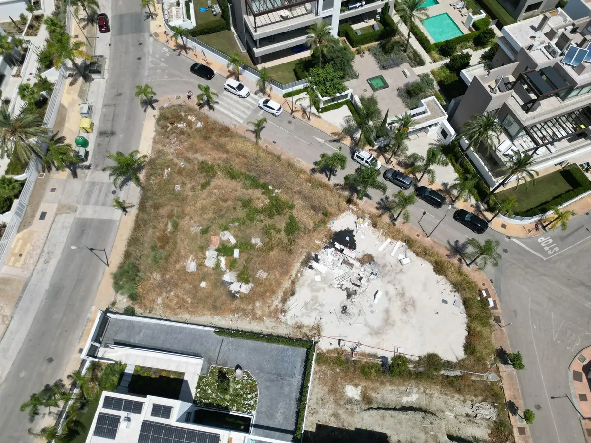 Residential Plot for sale in Cancelada — photo 1