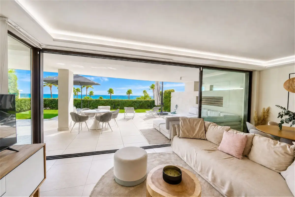 Ground Floor Apartment for sale in Estepona — photo 1