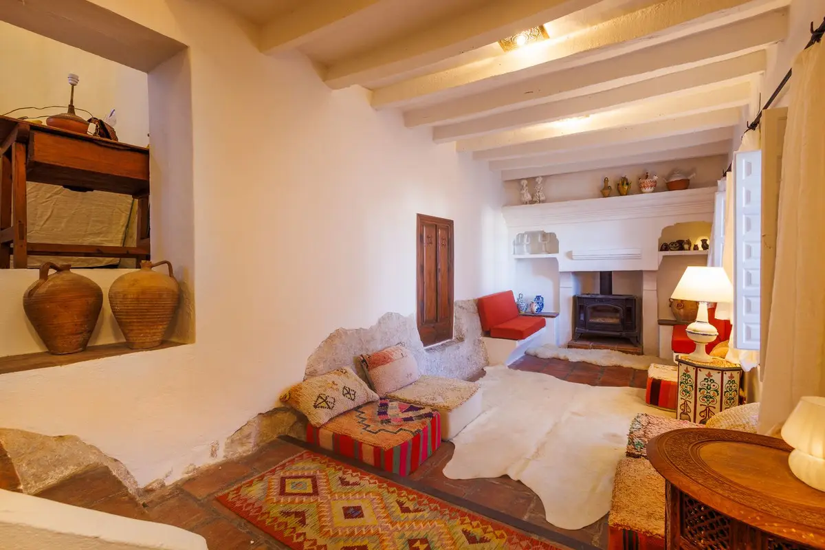 Townhouse for sale in Comares — photo 1