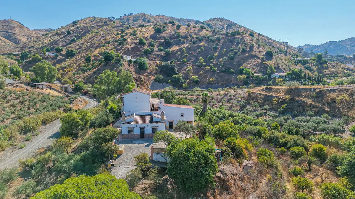 Finca - Cortijo for sale in Alora — photo 1