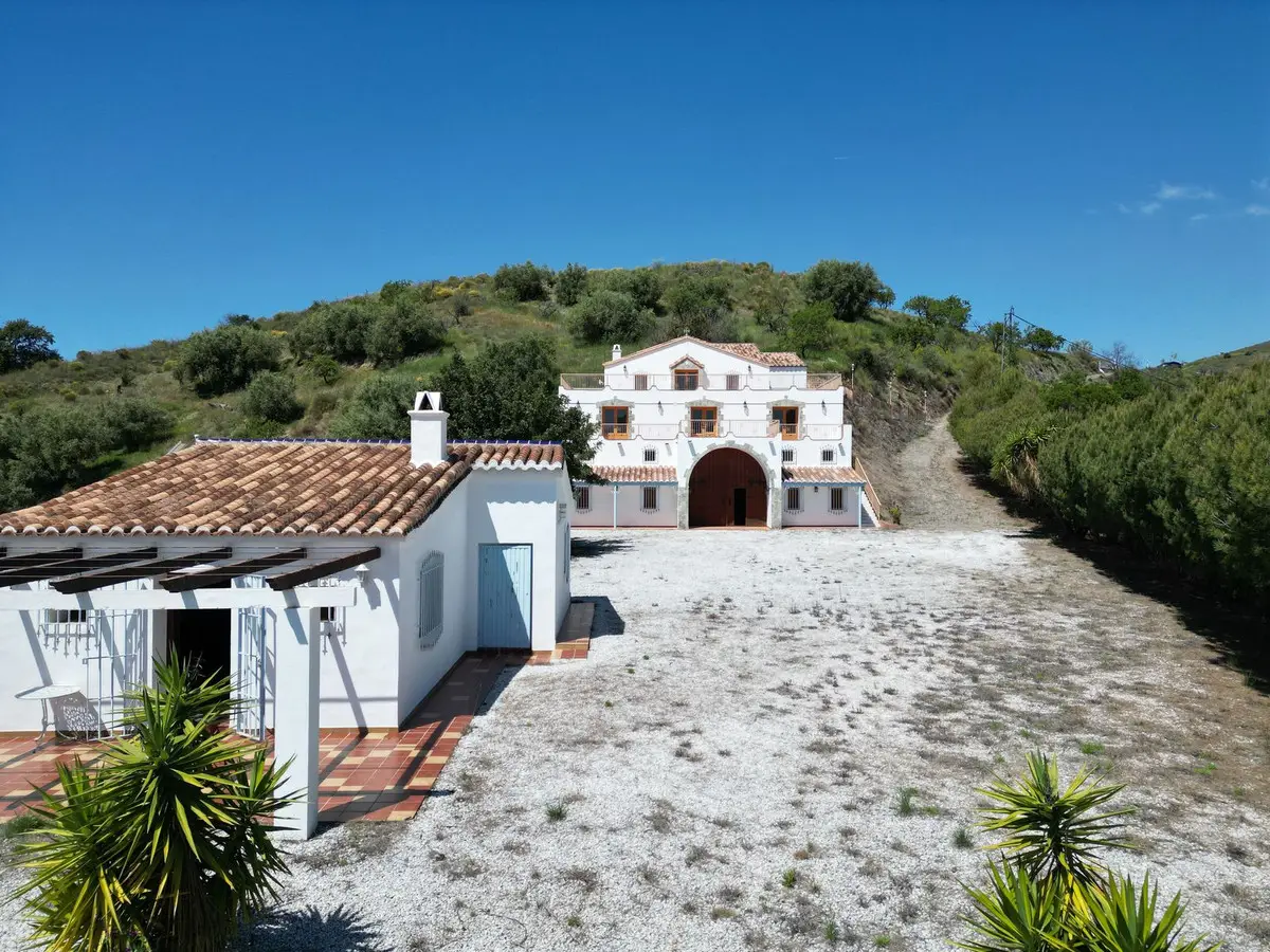 Detached Villa for sale in Sedella — photo 1