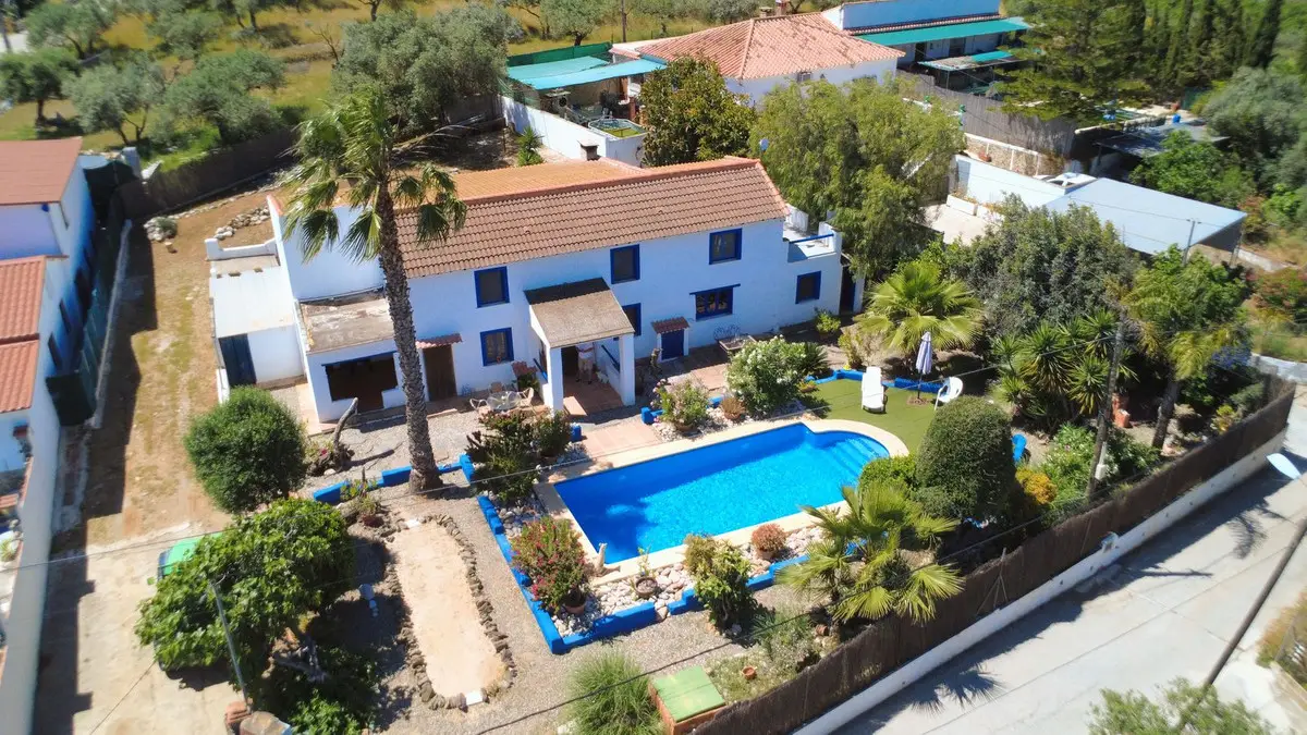 Finca - Cortijo for sale in Alora — photo 1